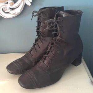 Rockport brown leather lace-up Granny Boots 🍎
